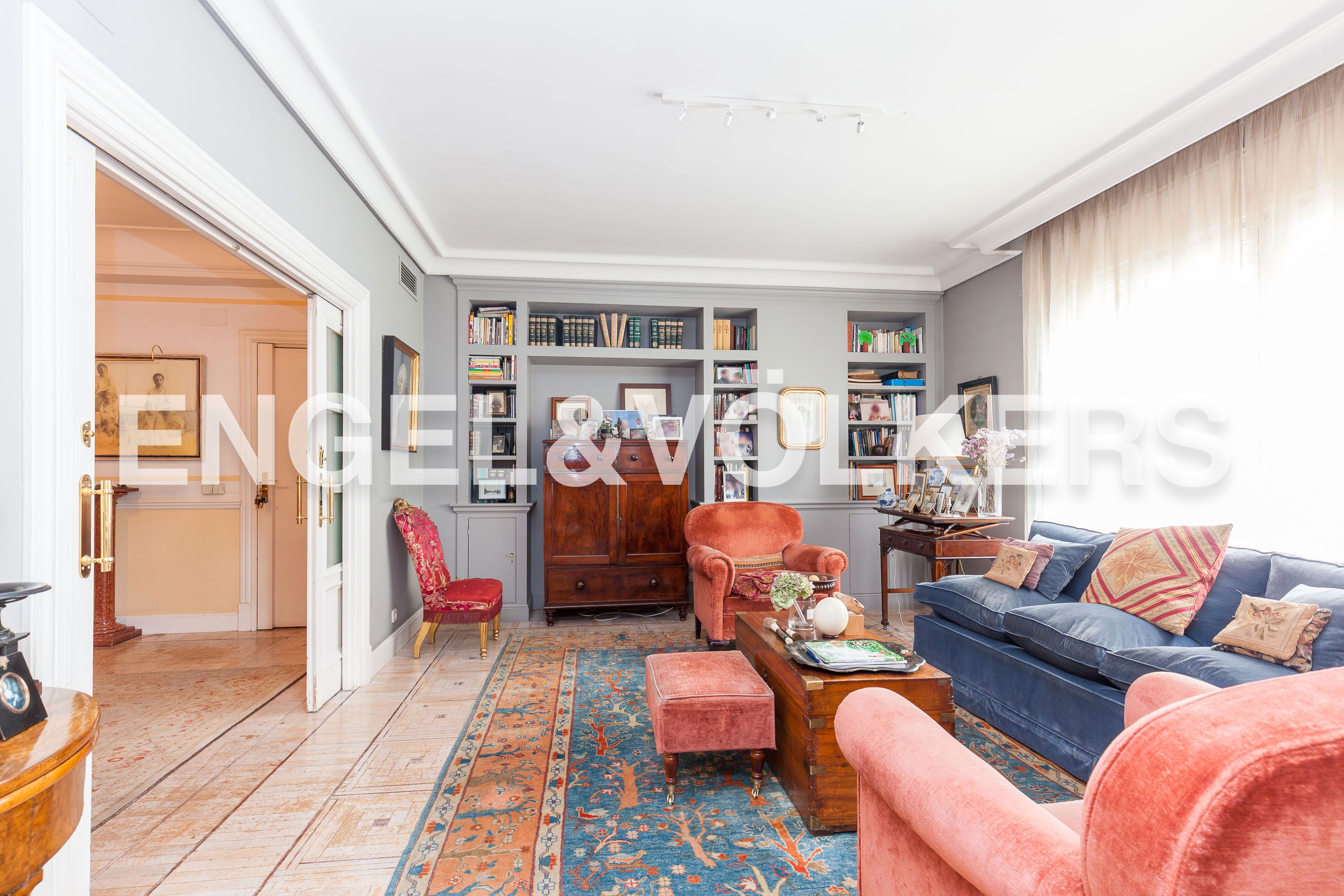 Living room of Apartment for sale in  Madrid Capital  with Air Conditioner, Heating and Terrace