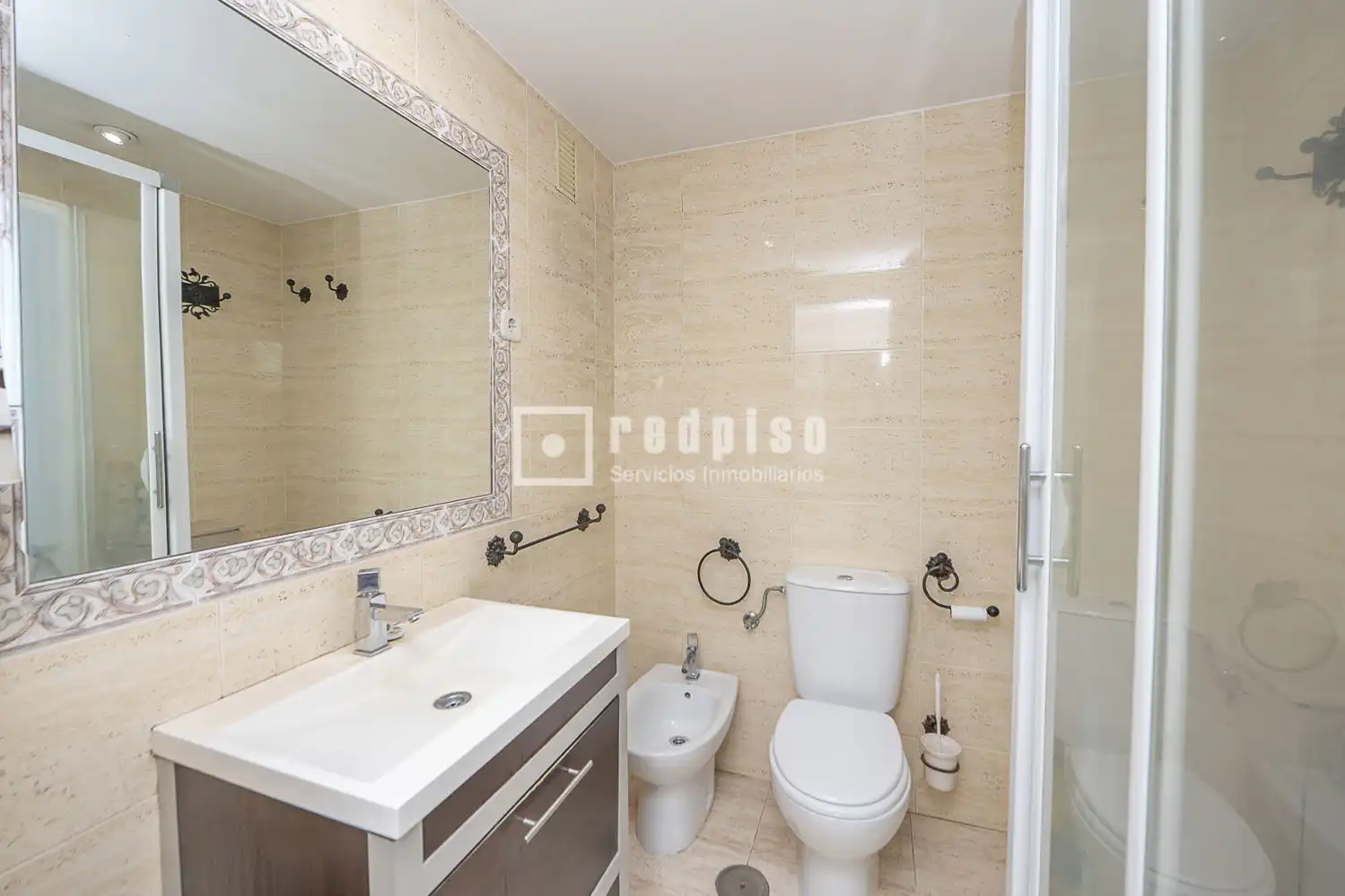 Bathroom of Flat for sale in Pinto  with Air Conditioner, Heating and Terrace
