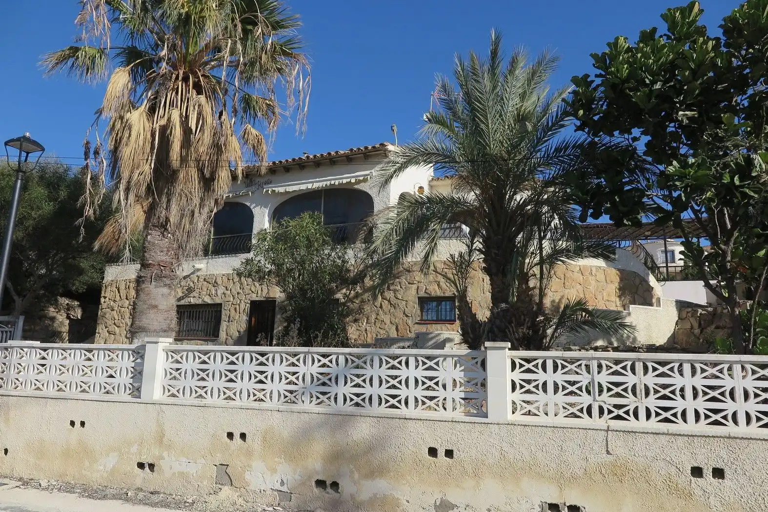 Vista exterior de Casa o chalet en venta en El Campello con Jardín privado, Terraza y Trastero