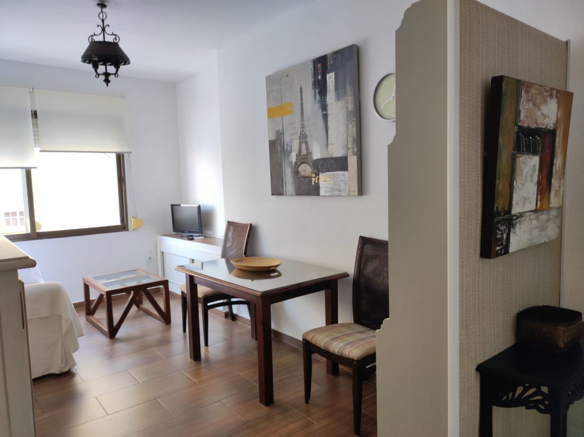 Dormitori de Apartament de lloguer en Badajoz Capital amb Aire condicionat i Moblat