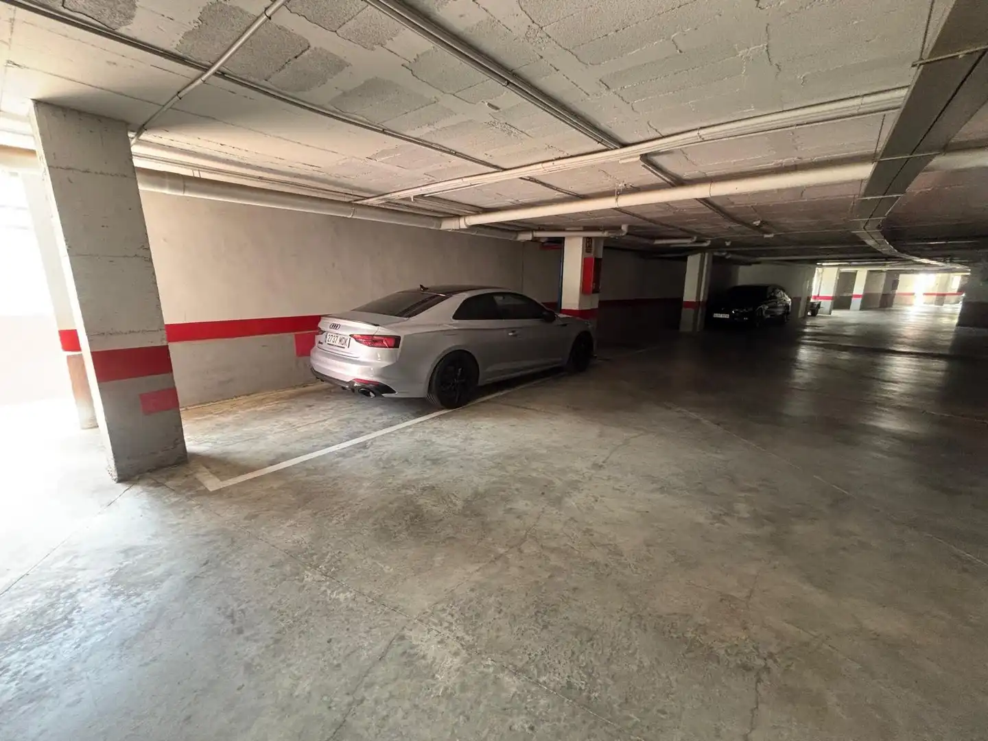 Parking de Apartamento en venta en Benalmádena con Aire acondicionado, Calefacción y Jardín privado