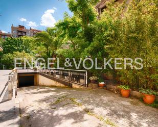 Exterior view of Garage for sale in Figueres