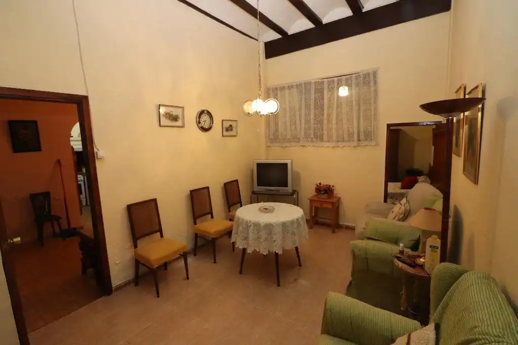 Sala d'estar de Casa o xalet en venda en Macastre amb Moblat