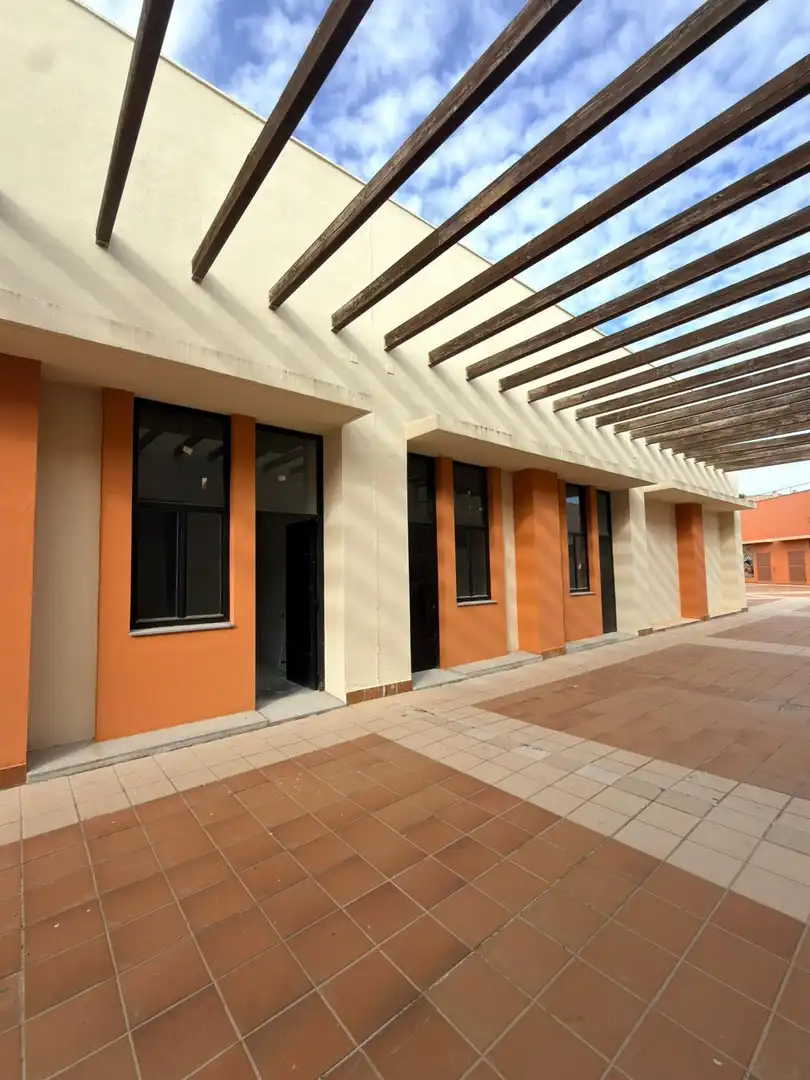 Local comercial en venda a Novo Sancti Petri, imagen 4