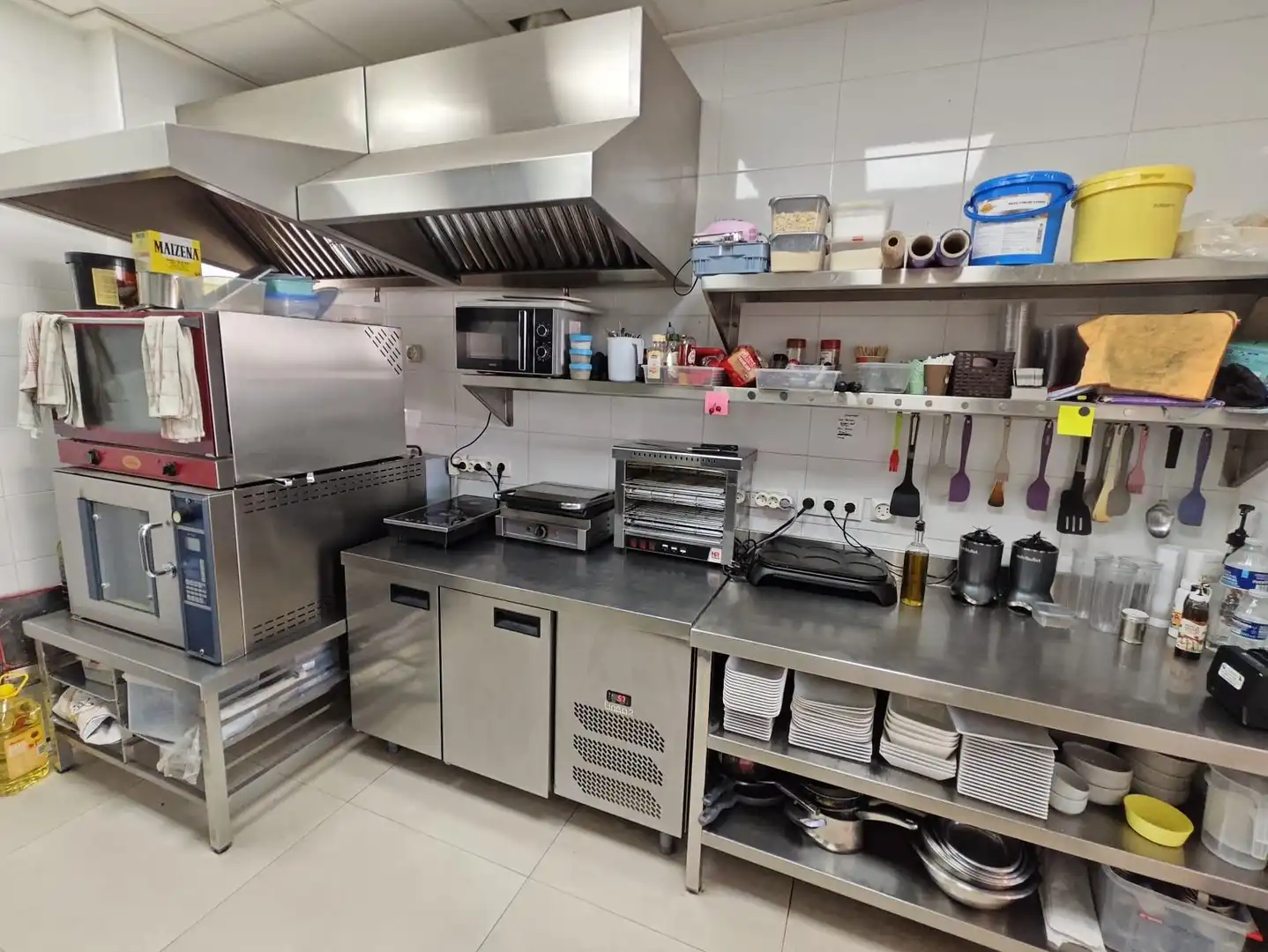 Cocina de Local en traspaso en Orihuela con Terraza y Amueblado