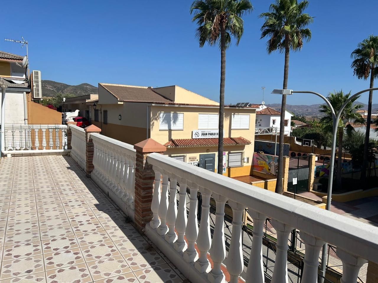 Exterior view of Single-family semi-detached for sale in Alhaurín de la Torre  with Air Conditioner, Terrace and Storage room