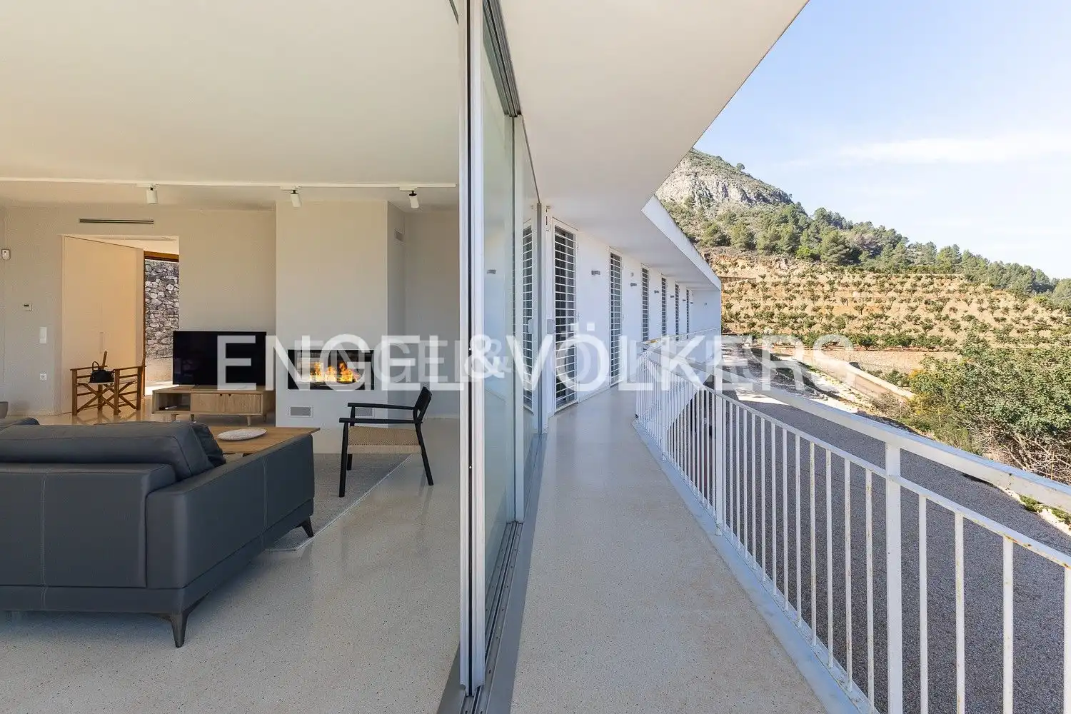 Terrassa de Casa o xalet de lloguer en Tavernes de la Valldigna amb Aire condicionat, Calefacció i Jardí privat