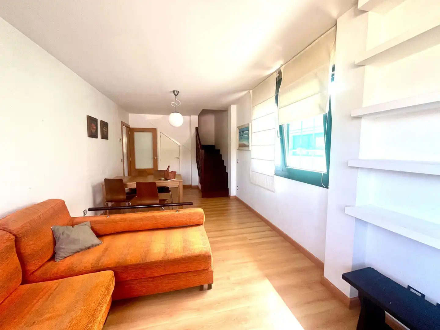 Sala d'estar de Dúplex en venda en Piélagos amb Calefacció, Piscina i Piscina comunitària