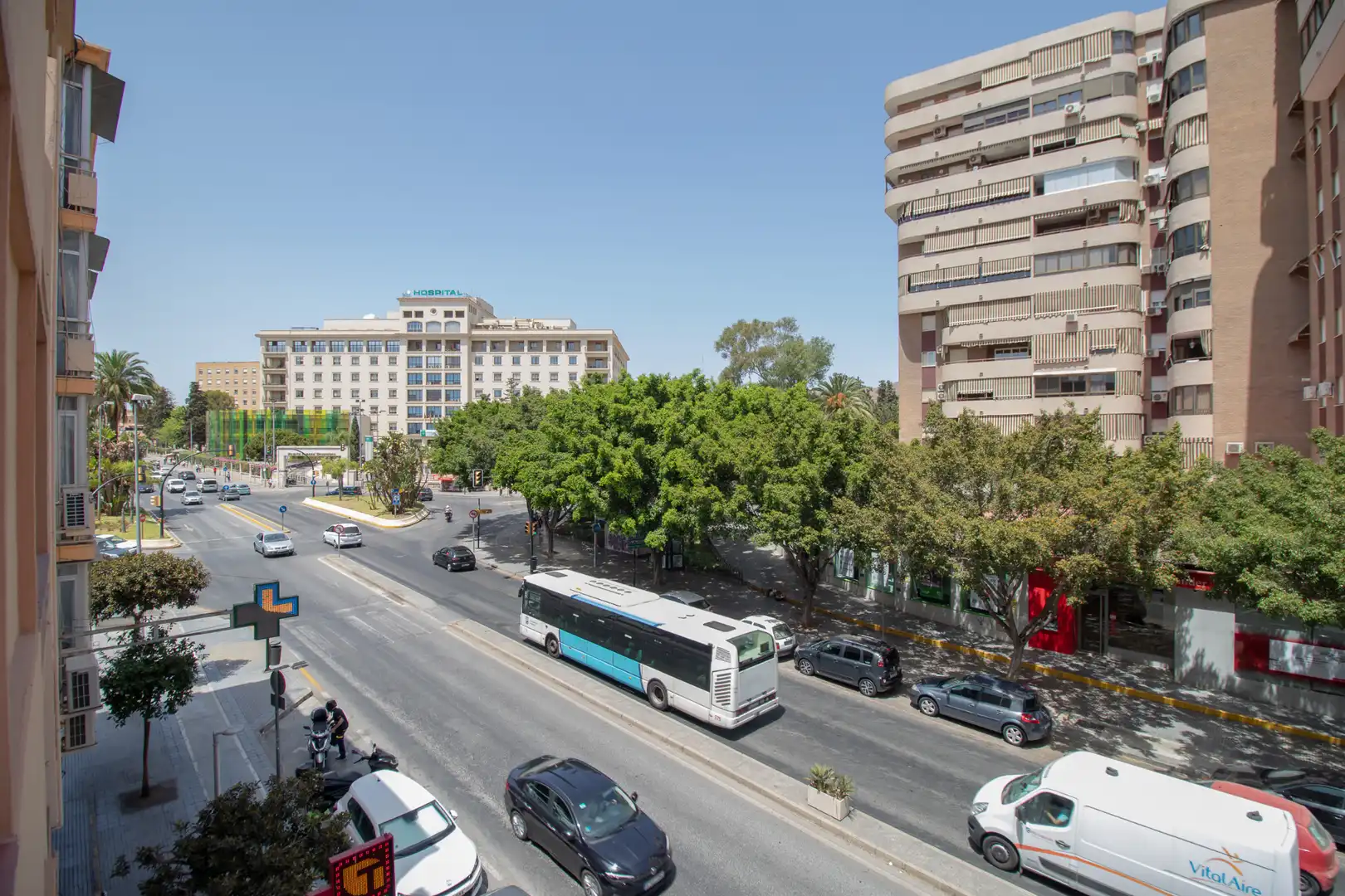 Exterior view of Flat for share in Málaga  with Air Conditioner, Heating and Terrace
