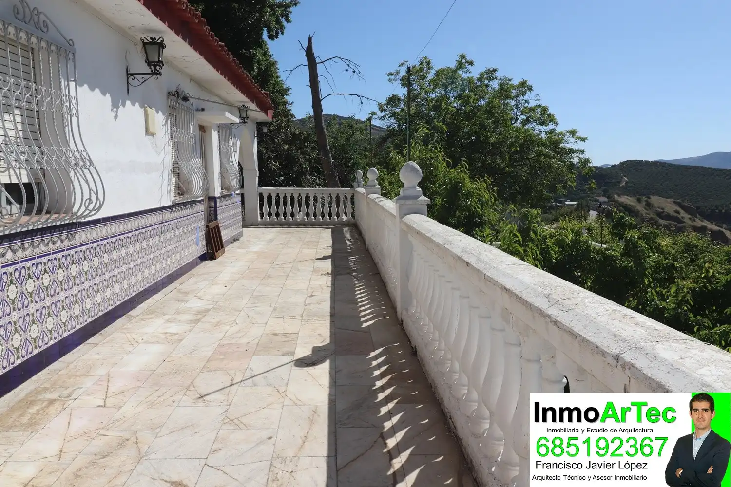 Vista exterior de Casa o chalet en venta en Montefrío con Jardín privado, Terraza y Piscina