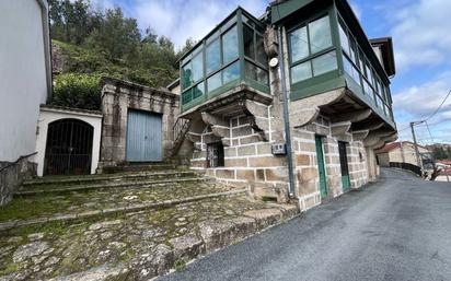 Vista exterior de Casa adosada en venda en Beade  amb Terrassa i Balcó