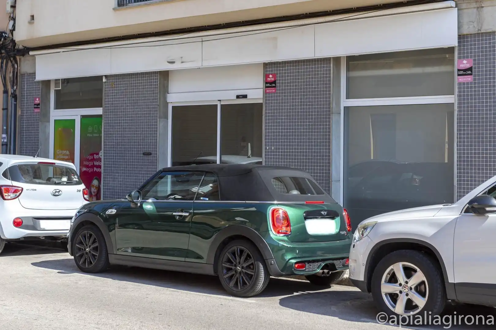 Aparcament de Local en venda en Girona