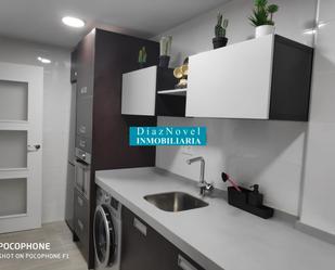 Kitchen of Flat to rent in  Granada Capital  with Air Conditioner