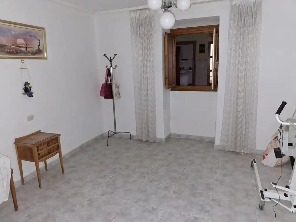 Sala de estar de Casa o chalet en venta en La Roda con Calefacción, Terraza y Trastero