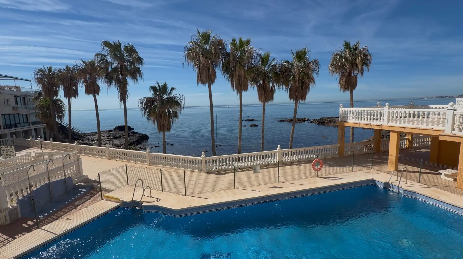Schwimmbecken von Wohnungen zum Verkauf in Benalmádena mit Privatgarten, Terrasse und Abstellraum