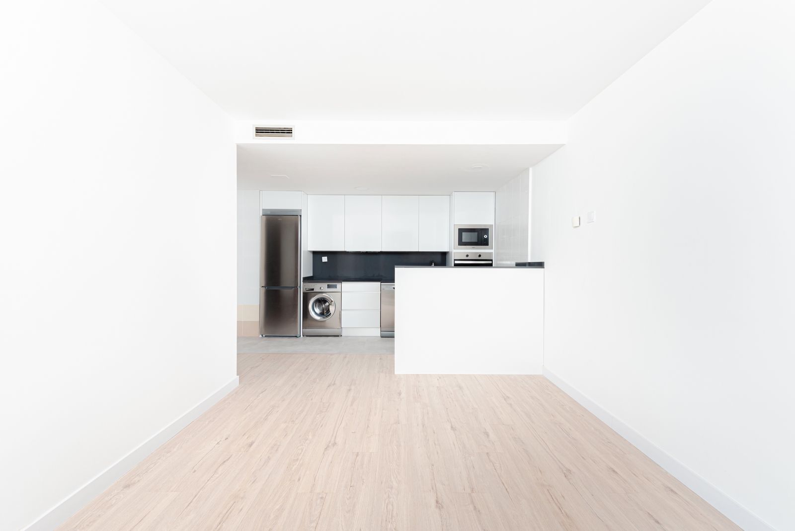 Cuina de Pis en venda en  Zaragoza Capital amb Aire condicionat, Parquet i Terrassa