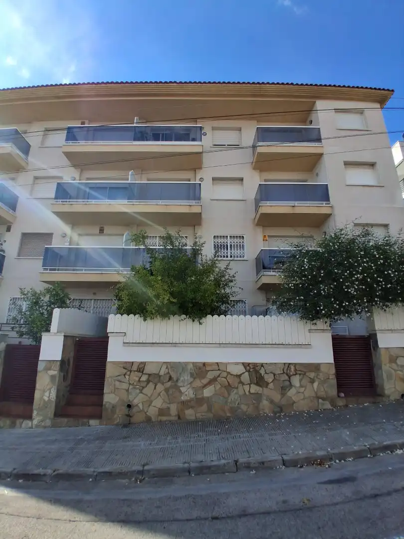Vista exterior de Apartamento en venta en El Vendrell con Terraza y Piscina comunitaria
