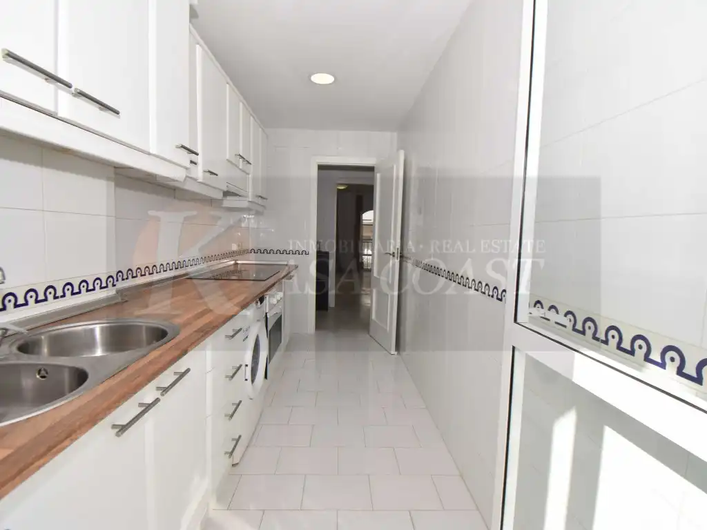 Flat with terrace for sale in Puerto Deportivo, imagen 6