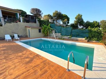 Casa amb piscina en venda a Niàgara Parc - Àgora Parc