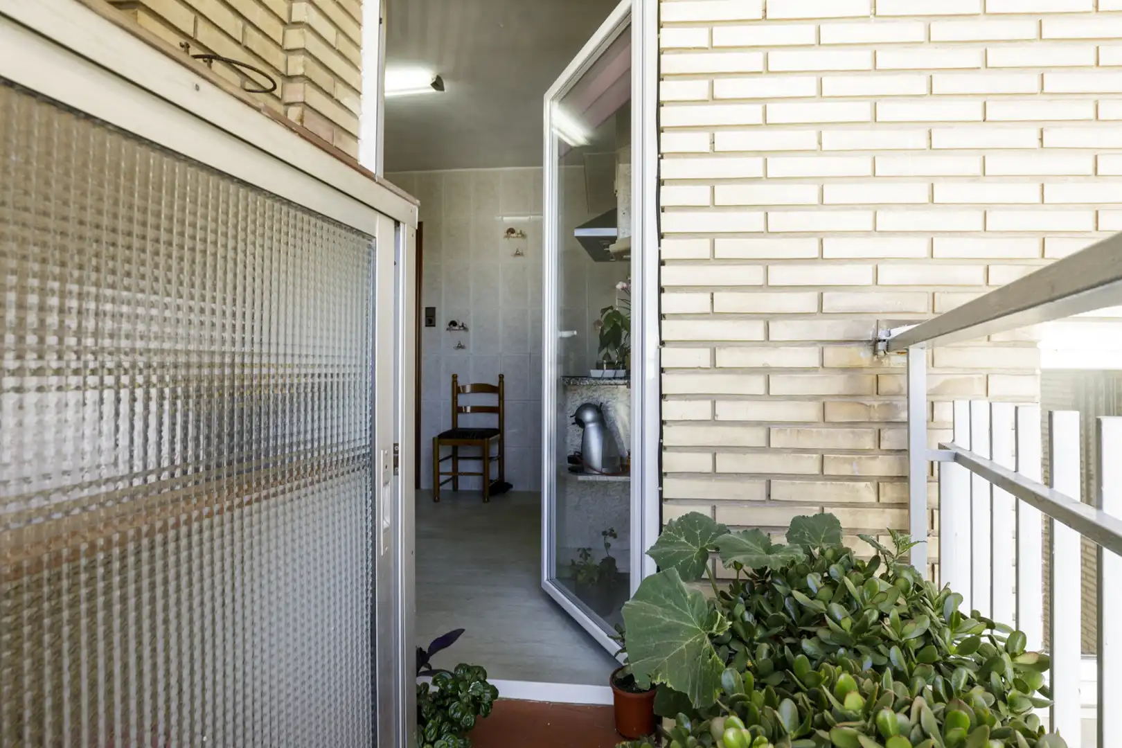 Balcony of Flat for sale in Zaragoza  with Storage room