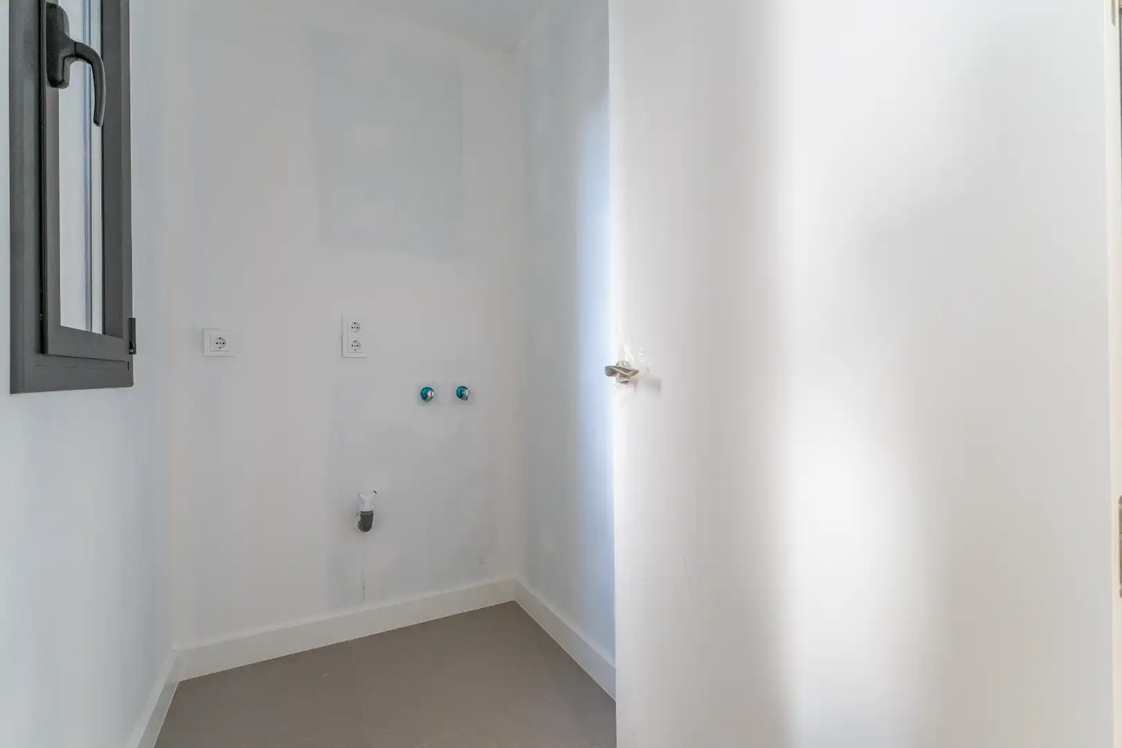 Casa adosada en venta en Cambrils con Jardín privado, Piscina y Domótica