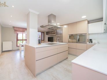 Flat with balcony for sale in Avenida de Europa