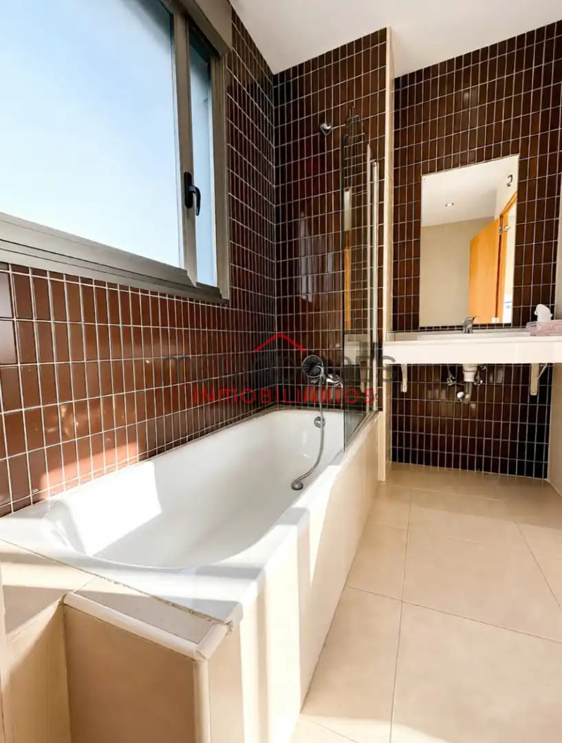 Ático con piscina en venta en Avenida de la Gran Vía del Sureste, imagen 12