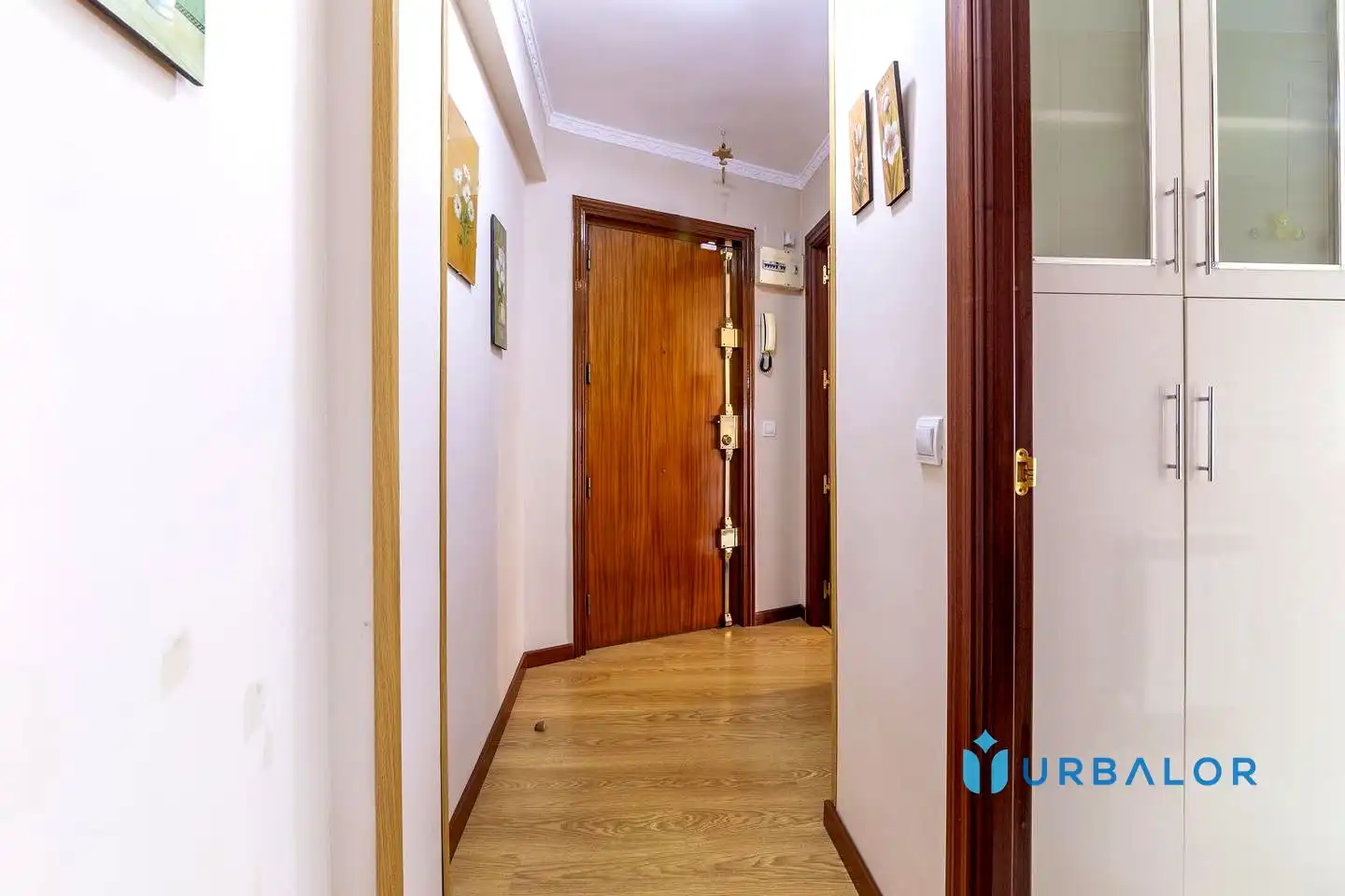 Piso en venta en Alcorcón con Calefacción, Terraza y Alarma