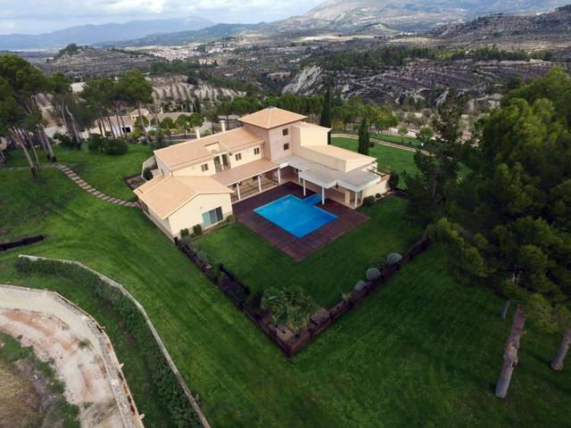 Casa-chalet en Venta en Carrer Verge del Patrocini, 82 en Penàguila