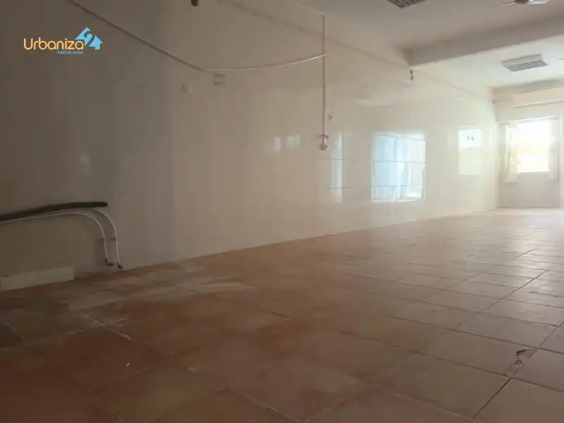 Local en venta en Puebla de Obando con Aire acondicionado