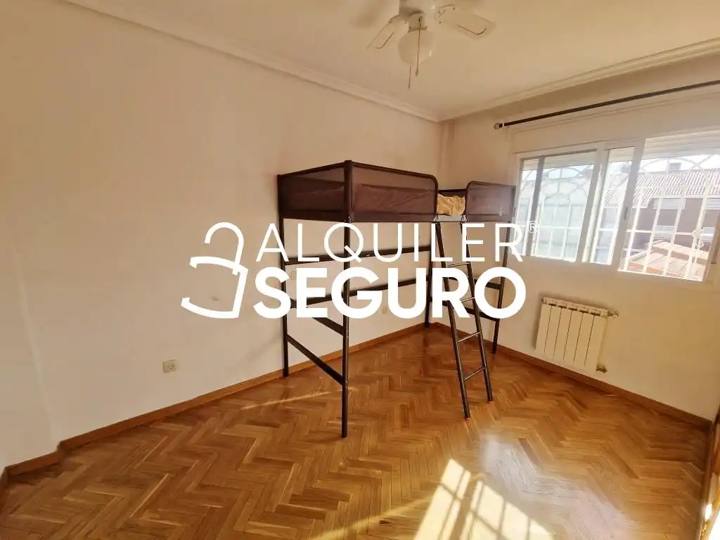 Schlafzimmer von Haus oder Chalet zur Miete in Fuenlabrada mit Heizung, Terrasse und Abstellraum