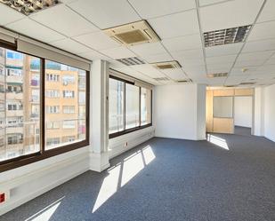 Office to rent in  Barcelona Capital  with Air Conditioner and Internet