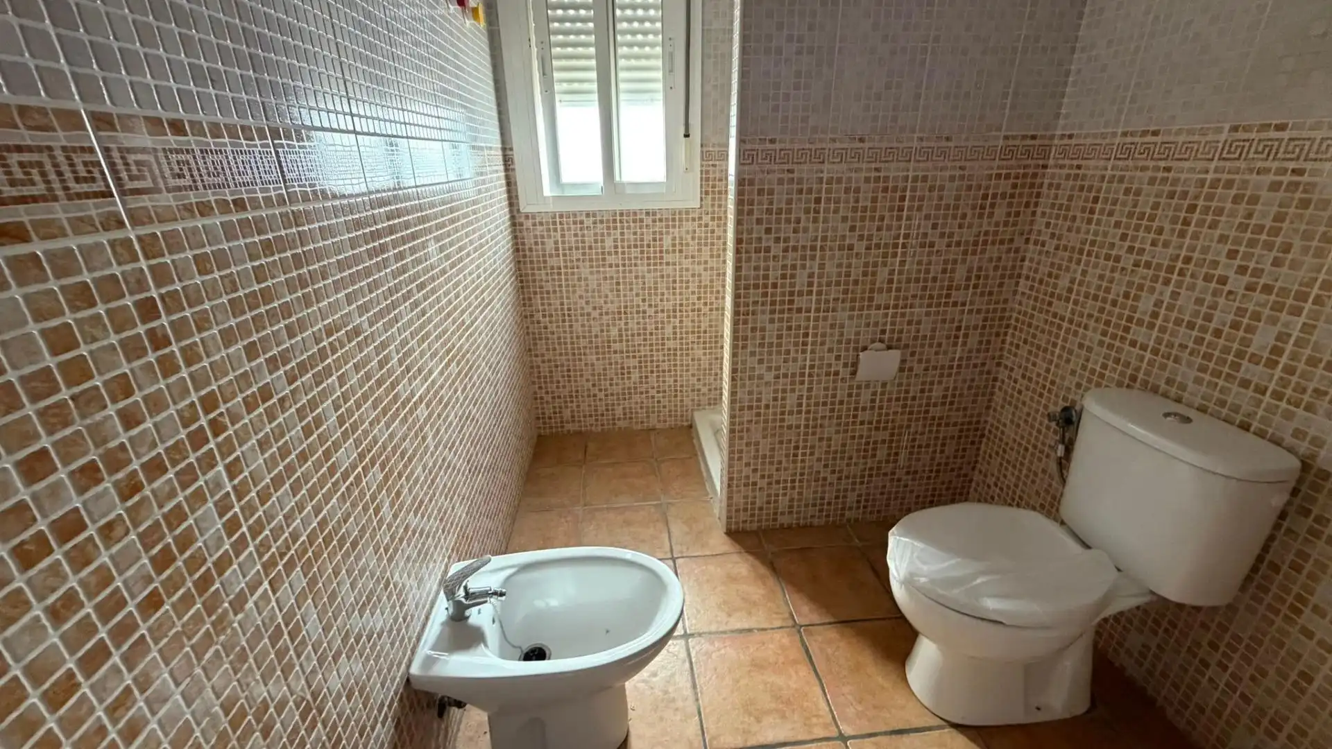 Bathroom of Houses for sale in Chiclana de la Frontera  with Terrace