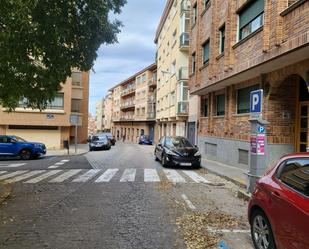 Vista exterior de Pis en venda en Segovia Capital