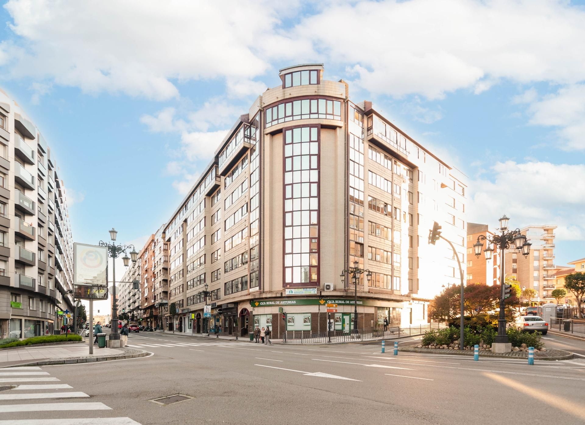 Exterior view of Flat for sale in Oviedo   with Heating, Parquet flooring and Storage room