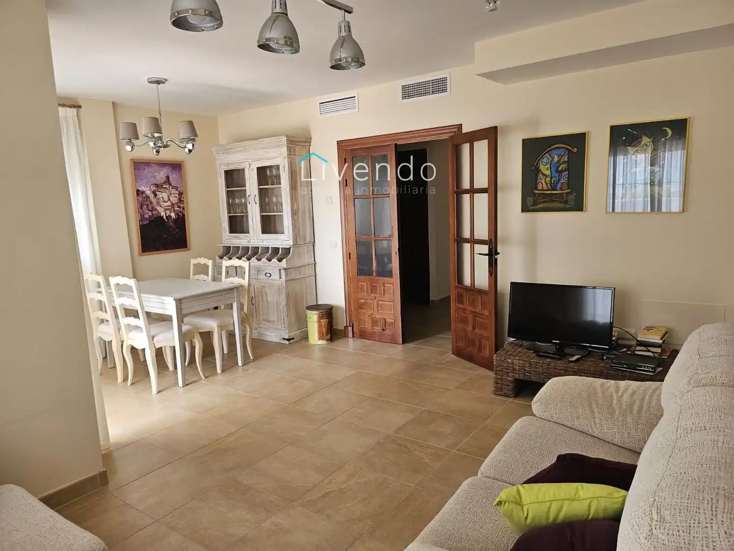 Sala d'estar de Casa adosada en venda en Vejer de la Frontera amb Aire condicionat, Calefacció i Terrassa