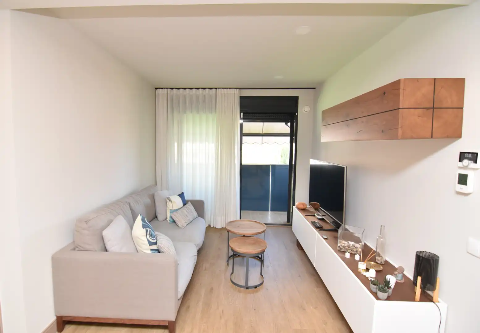 Wohnzimmer von Wohnung zum Verkauf in Pineda de Mar mit Klimaanlage, Heizung und Privatgarten