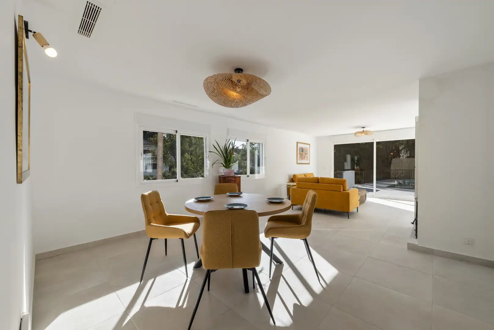 Dining room of Houses for sale in Mijas  with Air Conditioner, Private garden and Terrace