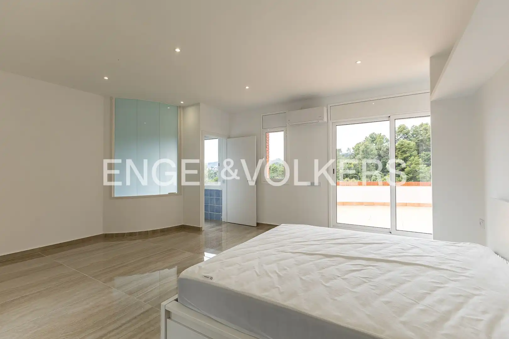 Terraza de Casa o chalet de alquiler en Corbera de Llobregat con Aire acondicionado, Calefacción y Jardín privado