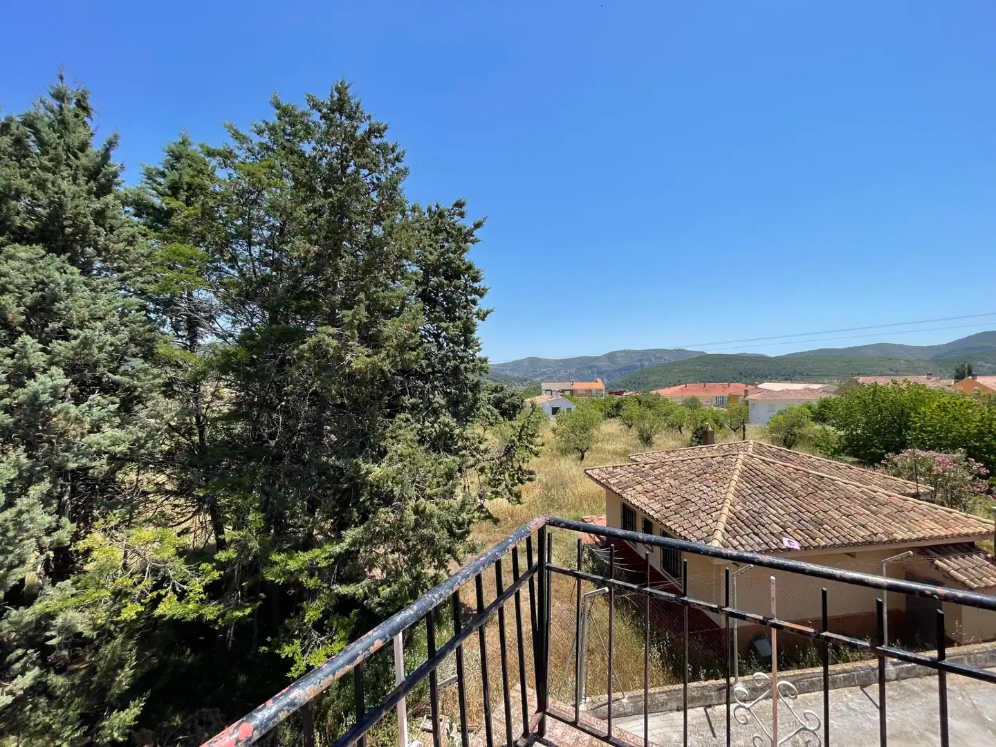 Vista exterior de Casa o chalet en venta en Chera con Terraza y Balcón