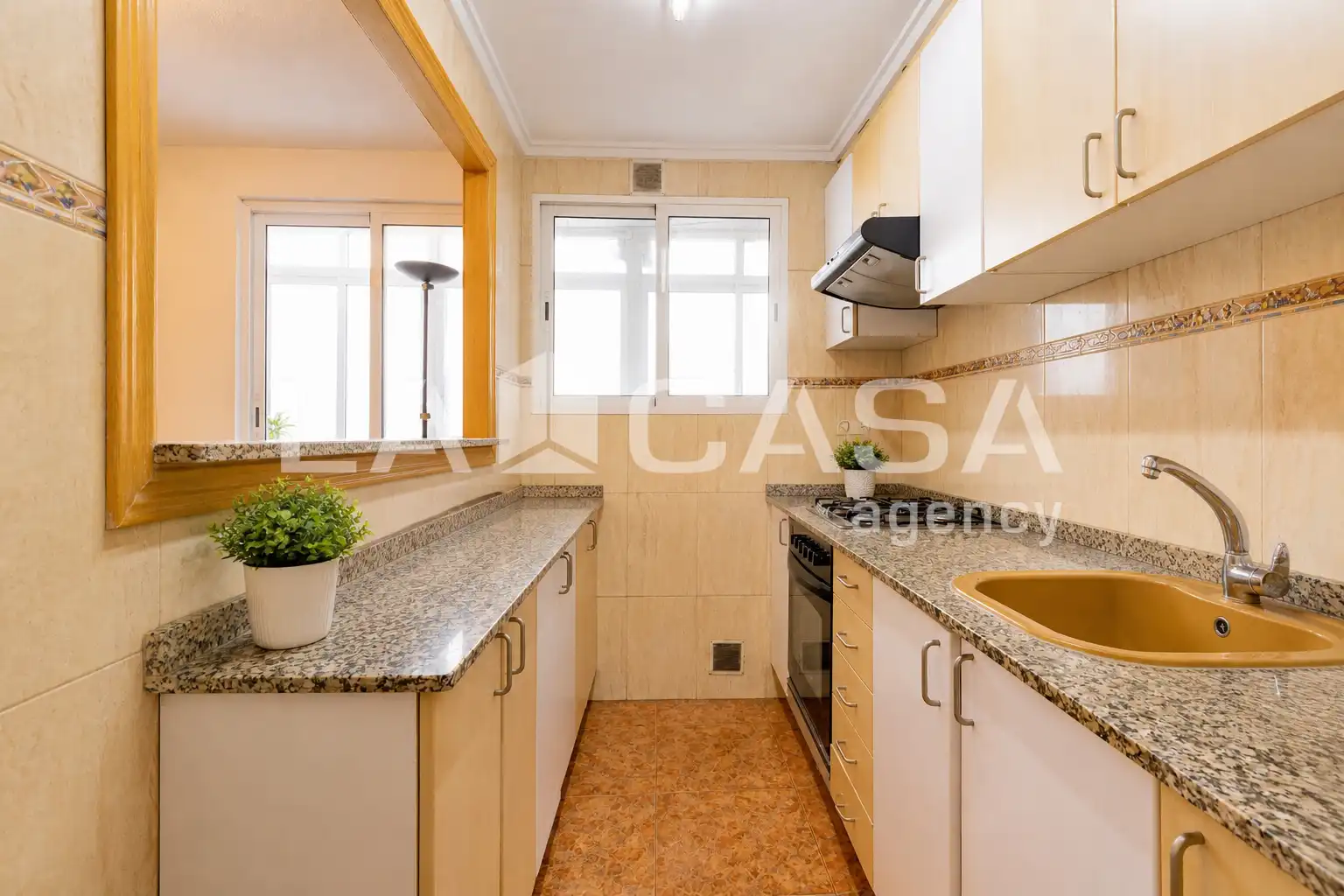 Kitchen of Flat for sale in Valencia