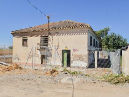 Vista exterior de Casa o xalet en venda en  Granada Capital