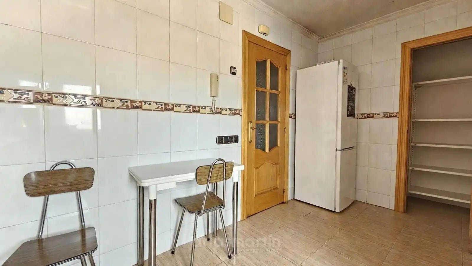 Cocina de Piso de alquiler en Salamanca con Calefacción, Terraza y Amueblado