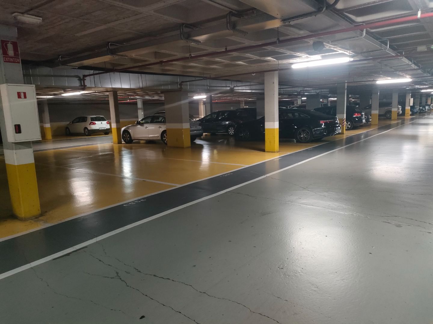 Parking of Garage to rent in  Logroño  with Alarm