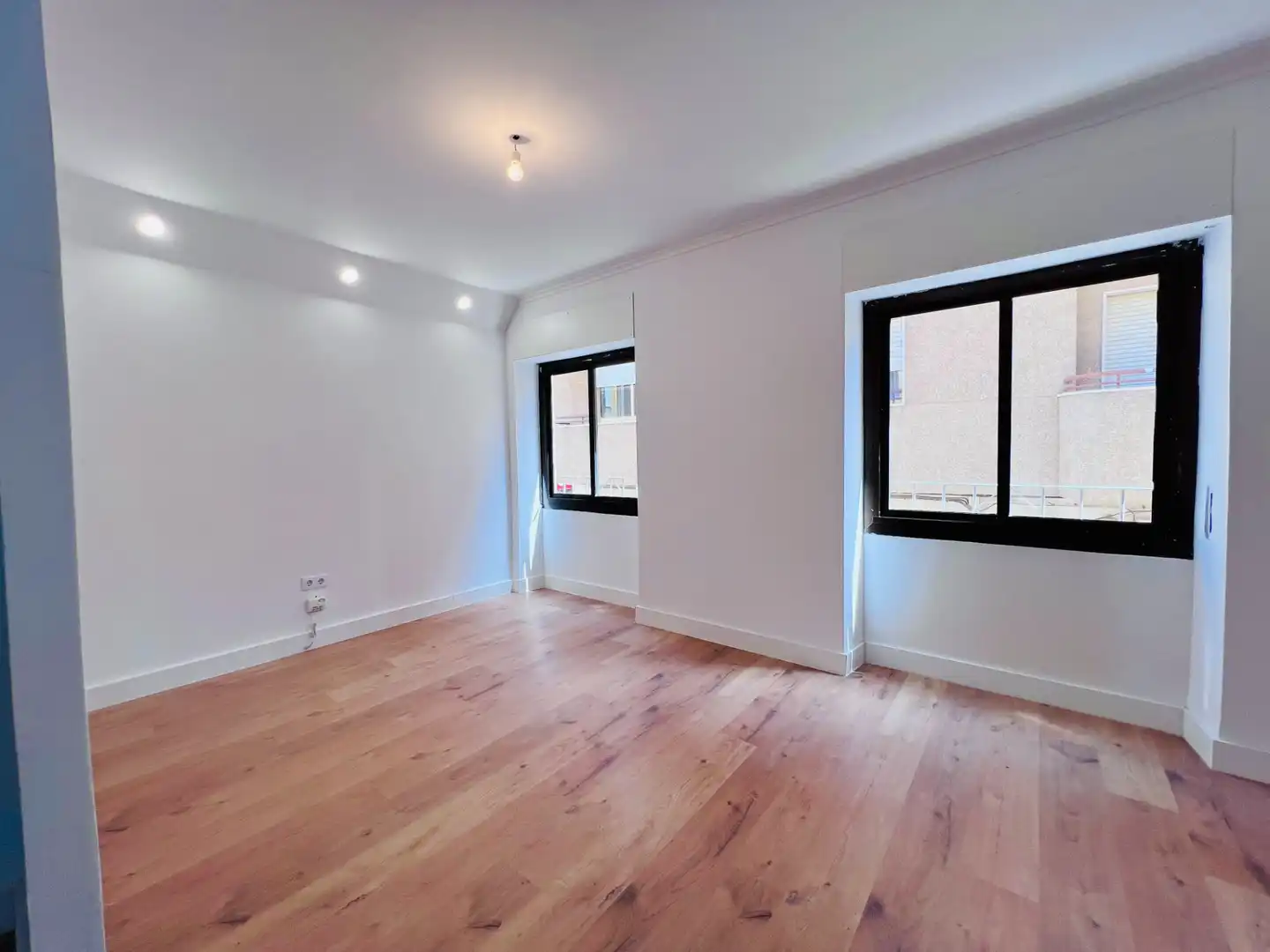 Habitación de Piso en venta en Elda con Horno