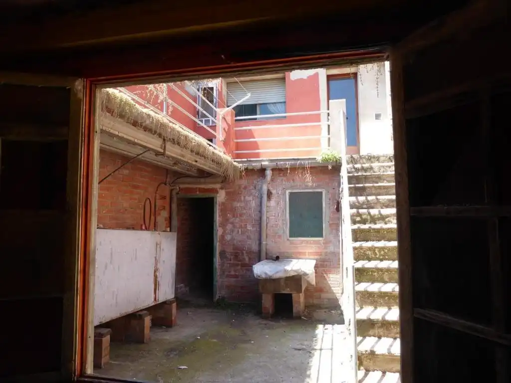 Vista exterior de Edifici en venda en Vila-sana