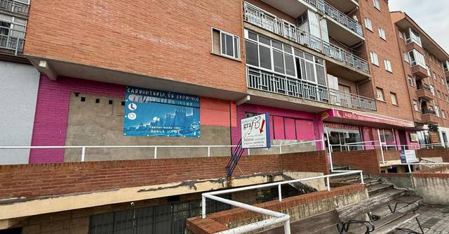 Local comercial en Venta en Burgohondo en Sur