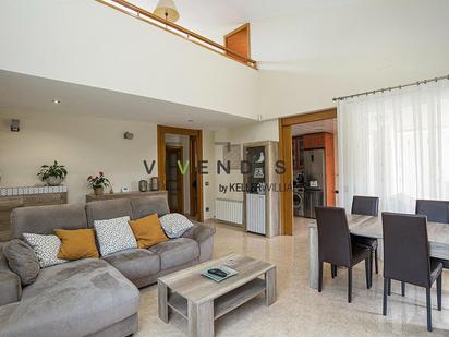 Sala d'estar de Casa o xalet en venda en Corbera de Llobregat amb Terrassa