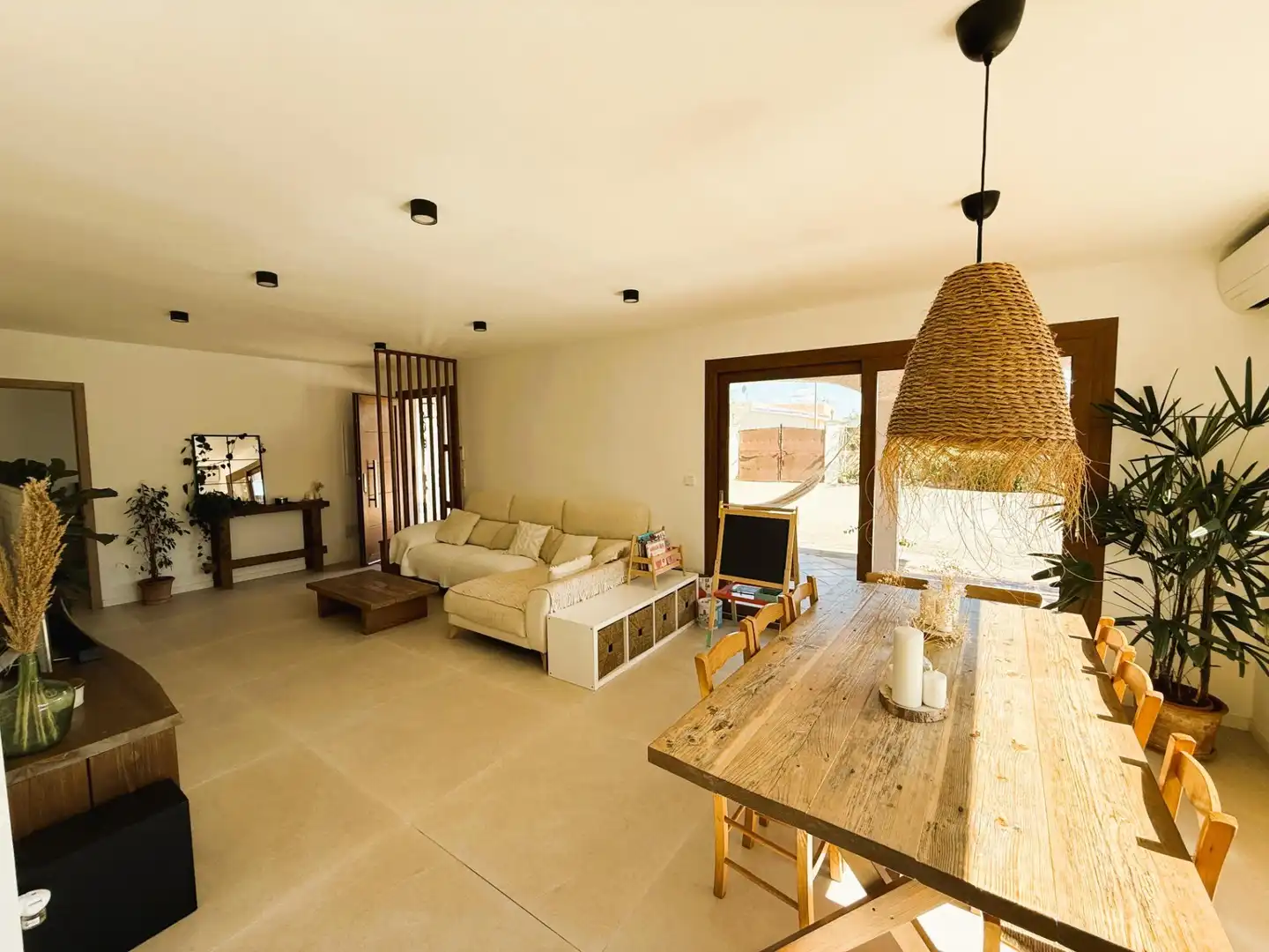 Sala d'estar de Casa o xalet en venda en Marratxí amb Jardí privat, Terrassa i Piscina