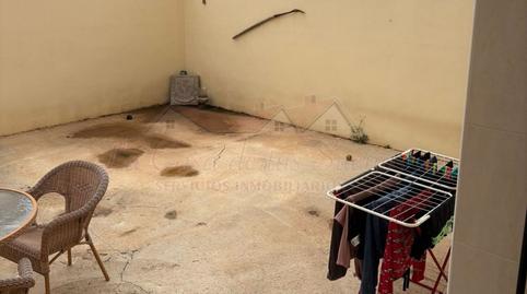 Foto 4 de Casa adosada en venda a El Pinós / Pinoso, Alicante